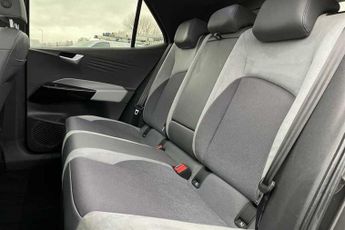 VOLKSWAGEN ID.3 Pro Performance 58kWh Family Hatchback 5dr Electric Auto (204 ps