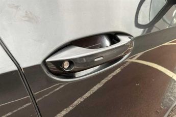 VOLKSWAGEN ID.3 Pro Performance 58kWh Family Hatchback 5dr Electric Auto (204 ps