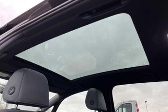 VOLKSWAGEN ID.3 Pro Performance 58kWh Family Hatchback 5dr Electric Auto (204 ps