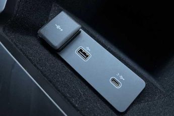 LAND ROVER DISCOVERY SPORT 2.0 D165 MHEV R-Dynamic S Plus SUV 5dr Diesel Auto 4WD Euro 6 (s