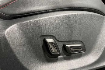 MG ZS 51.1kWh Trophy Connect SUV 5dr Electric Auto (176 ps)