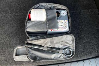 HYUNDAI TUCSON 1.6 h T-GDi 13.8kWh Ultimate SUV 5dr Petrol Plug-in Hybrid Auto 