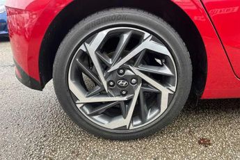 HYUNDAI i20 1.0 T-GDi MHEV Premium Hatchback 5dr Petrol Hybrid DCT Euro 6 (s