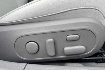 HYUNDAI IONIQ 6 77.4kWh Ultimate Saloon 4dr Electric Auto (228 ps)