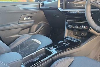 VAUXHALL MOKKA Electric 50kWh Ultimate SUV 5dr Electric Auto (136 ps)