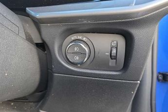 VAUXHALL MOKKA Electric 50kWh Ultimate SUV 5dr Electric Auto (136 ps)