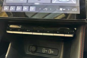 MG ZS 72.6kWh Trophy Connect Long Range SUV 5dr Electric Auto (156 ps)