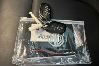 MG ZS 72.6kWh Trophy Connect Long Range SUV 5dr Electric Auto (156 ps)