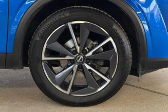 NISSAN QASHQAI 1.3 DIG-T MHEV Tekna SUV 5dr Petrol Hybrid XTRON Euro 6 (s/s) (1