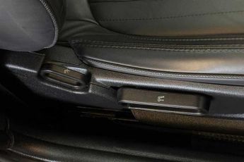 MINI ELECTRIC HATCH Cooper SE 32.6kWh Level 3 Hatchback 3dr Electric Auto (184 ps)