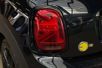 MINI ELECTRIC HATCH Cooper SE 32.6kWh Level 3 Hatchback 3dr Electric Auto (184 ps)