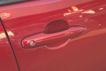 TOYOTA YARIS 1.5 VVT-h Design Hatchback 5dr Petrol Hybrid E-CVT Euro 6 (s/s) 