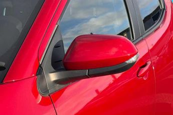 TOYOTA YARIS 1.5 VVT-h Design Hatchback 5dr Petrol Hybrid E-CVT Euro 6 (s/s) 