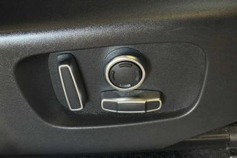 LAND ROVER DISCOVERY SPORT 1.5 P300e 12.2kWh R-Dynamic SE SUV 5dr Petrol Plug-in Hybrid Aut