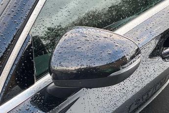 MERCEDES-BENZ A CLASS 2.0 A250 AMG Line Hatchback 5dr Petrol 7G-DCT Euro 6 (s/s) (224 