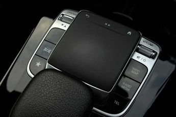 MERCEDES-BENZ A CLASS 2.0 A250 AMG Line Hatchback 5dr Petrol 7G-DCT Euro 6 (s/s) (224 