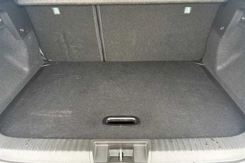 RENAULT CAPTUR 1.3 TCe Iconic SUV 5dr Petrol EDC Euro 6 (s/s) (130 ps)