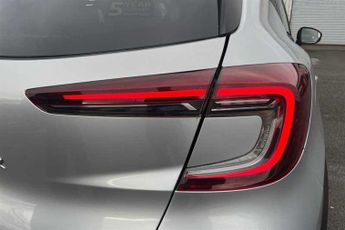 RENAULT CAPTUR 1.3 TCe Iconic SUV 5dr Petrol EDC Euro 6 (s/s) (130 ps)