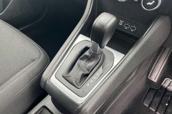 RENAULT CAPTUR 1.3 TCe Iconic SUV 5dr Petrol EDC Euro 6 (s/s) (130 ps)