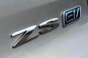 MG ZS 51.1kWh Trophy SUV 5dr Electric Auto (176 ps)