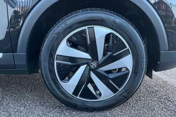 MG ZS 72.6kWh Trophy Connect Long Range SUV 5dr Electric Auto (156 ps)