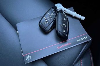 MG ZS 72.6kWh Trophy Connect Long Range SUV 5dr Electric Auto (156 ps)