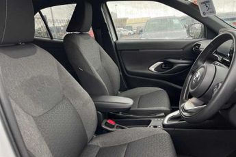 TOYOTA YARIS CROSS 1.5 VVT-h Design SUV 5dr Petrol Hybrid E-CVT Euro 6 (s/s) (116 p