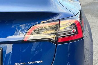 TESLA MODEL 3 (Dual Motor) Long Range Saloon 4dr Electric Auto 4WDE (346 ps)