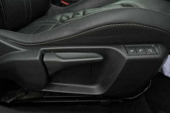 VAUXHALL MOKKA Electric 50kWh Ultimate SUV 5dr Electric Auto (136 ps)