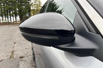 VAUXHALL MOKKA Electric 50kWh Ultimate SUV 5dr Electric Auto (136 ps)