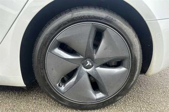 TESLA MODEL 3 (Dual Motor) Long Range Saloon 4dr Electric Auto 4WDE (346 ps)