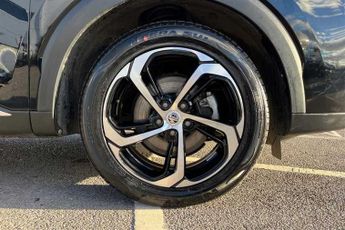 MG HS 1.5 T-GDI 16.6kWh Trophy SUV 5dr Petrol Plug-in Hybrid Auto Euro