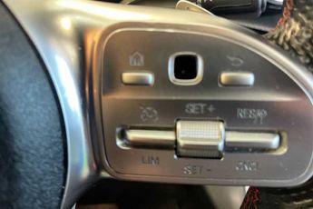 MERCEDES-BENZ A CLASS 1.3 A200 AMG Line (Executive) Hatchback 5dr Petrol 7G-DCT Euro 6