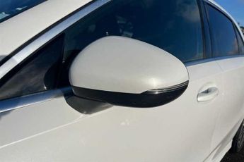 MERCEDES-BENZ A CLASS 1.3 A200 AMG Line (Executive) Hatchback 5dr Petrol 7G-DCT Euro 6