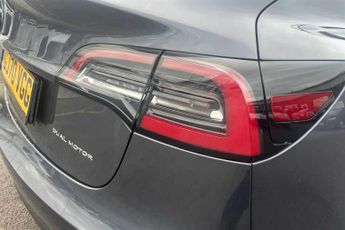 TESLA MODEL 3 (Dual Motor) Long Range Saloon 4dr Electric Auto 4WDE (346 ps)