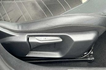 VAUXHALL MOKKA Electric 50kWh Ultimate SUV 5dr Electric Auto (136 ps)