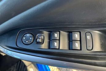 VAUXHALL GRANDLAND 1.2 Turbo Ultimate SUV 5dr Petrol Auto Euro 6 (s/s) (130 ps)