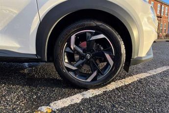 NISSAN JUKE 1.0 DIG-T N-Connecta SUV 5dr Petrol DCT Auto Euro 6 (s/s) (114 p