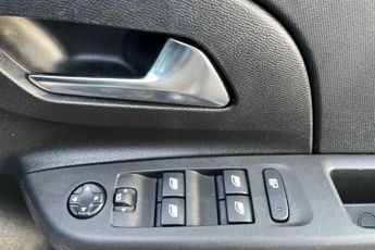 VAUXHALL Corsa Electric 50kWh SE Nav Premium Hatchback 5dr Electric Auto (7.4Kw Charger)