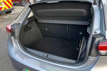 VAUXHALL Corsa Electric 50kWh SE Nav Premium Hatchback 5dr Electric Auto (7.4Kw Charger)