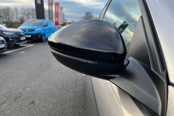 VAUXHALL Corsa Electric 50kWh SE Nav Premium Hatchback 5dr Electric Auto (7.4Kw Charger)