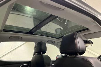 MG ZS 51.1kWh Trophy SUV 5dr Electric Auto (176 ps)