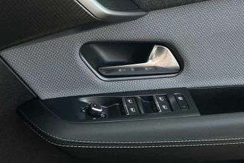 Vauxhall Grandland Electric 73kWh GS SUV 5dr Electric Auto (213 ps)