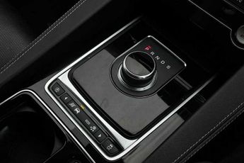 JAGUAR F-PACE 3.0 D300 V6 S SUV 5dr Diesel Auto AWD Euro 6 (s/s) (300 ps)