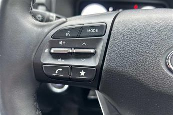 HYUNDAI KONA 64kWh Premium SUV 5dr Electric Auto (10.5kW Charger) (204 ps)