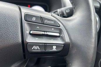 HYUNDAI KONA 64kWh Premium SUV 5dr Electric Auto (10.5kW Charger) (204 ps)