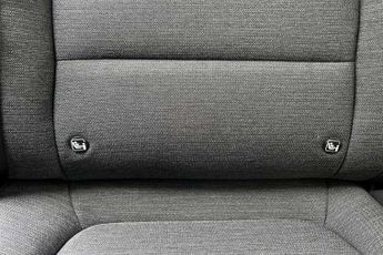 HYUNDAI KONA 64kWh Premium SUV 5dr Electric Auto (10.5kW Charger) (204 ps)