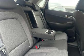 HYUNDAI KONA 64kWh Premium SUV 5dr Electric Auto (10.5kW Charger) (204 ps)
