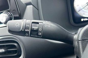 HYUNDAI KONA 64kWh Premium SUV 5dr Electric Auto (10.5kW Charger) (204 ps)