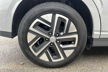 HYUNDAI KONA 64kWh Premium SUV 5dr Electric Auto (10.5kW Charger) (204 ps)